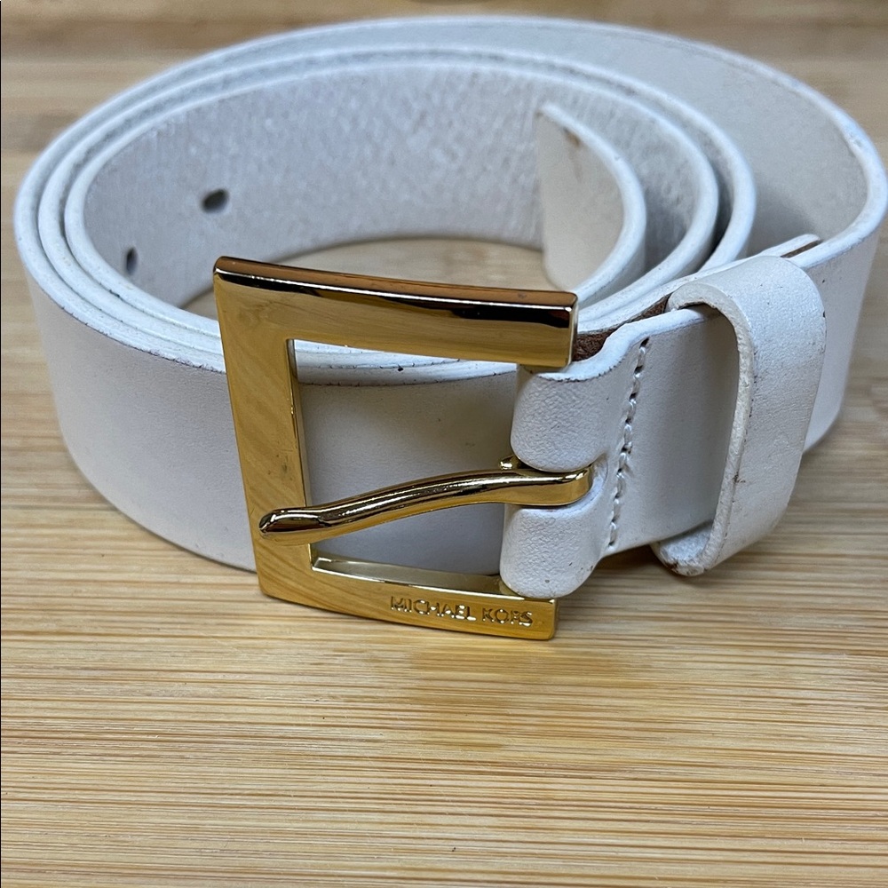 Michael Kors White Leather Belt. Size Large.